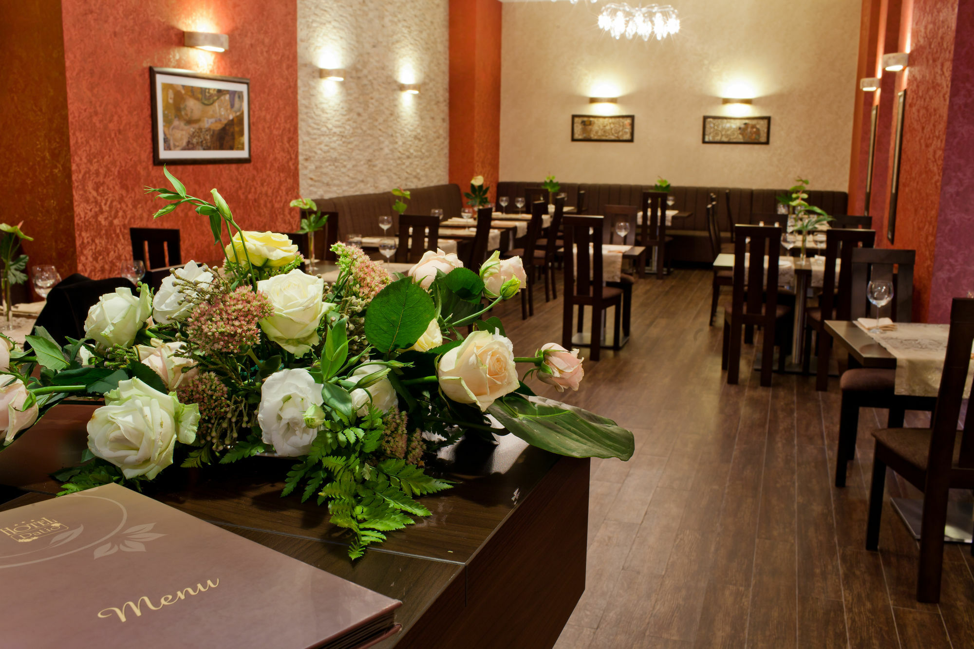 Tulip Hotels - Wroclaw Patio Exterior foto